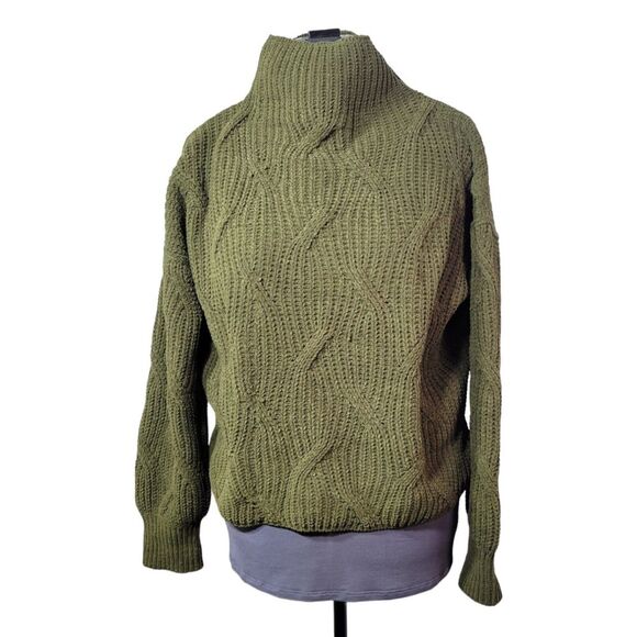 Poof Apparel Soft Chenille‎ Green Mock Neck Cropped Sweater Size L - Picture 1 of 9